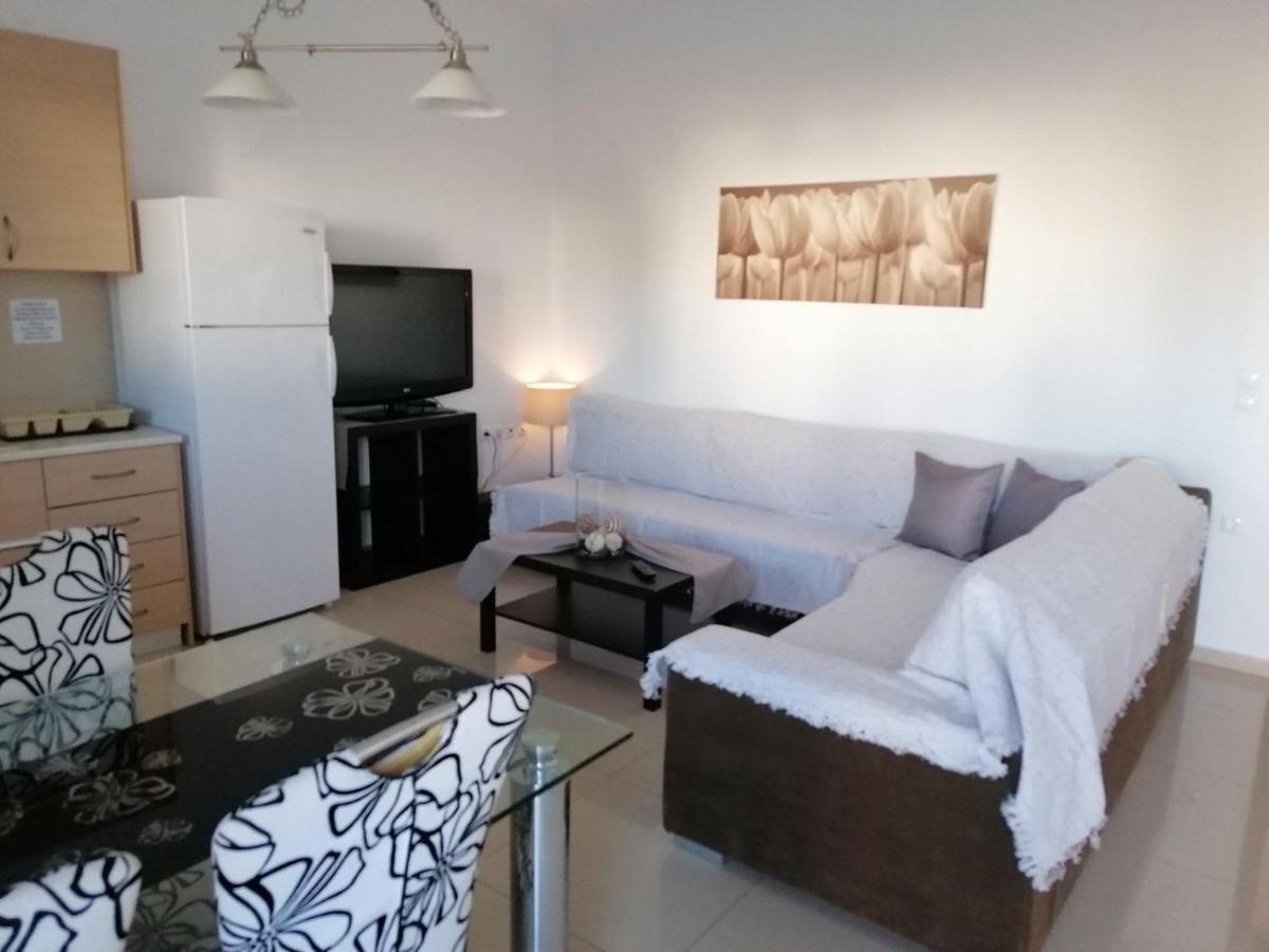 Boussetil Apartment Tinos Bagian luar foto