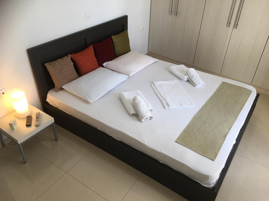 Boussetil Apartment Tinos Bagian luar foto