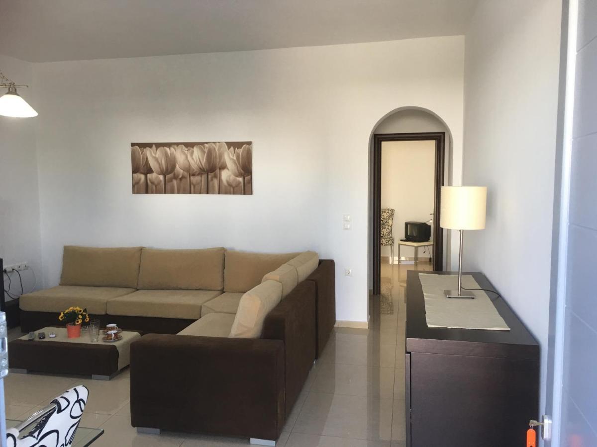 Boussetil Apartment Tinos Bagian luar foto
