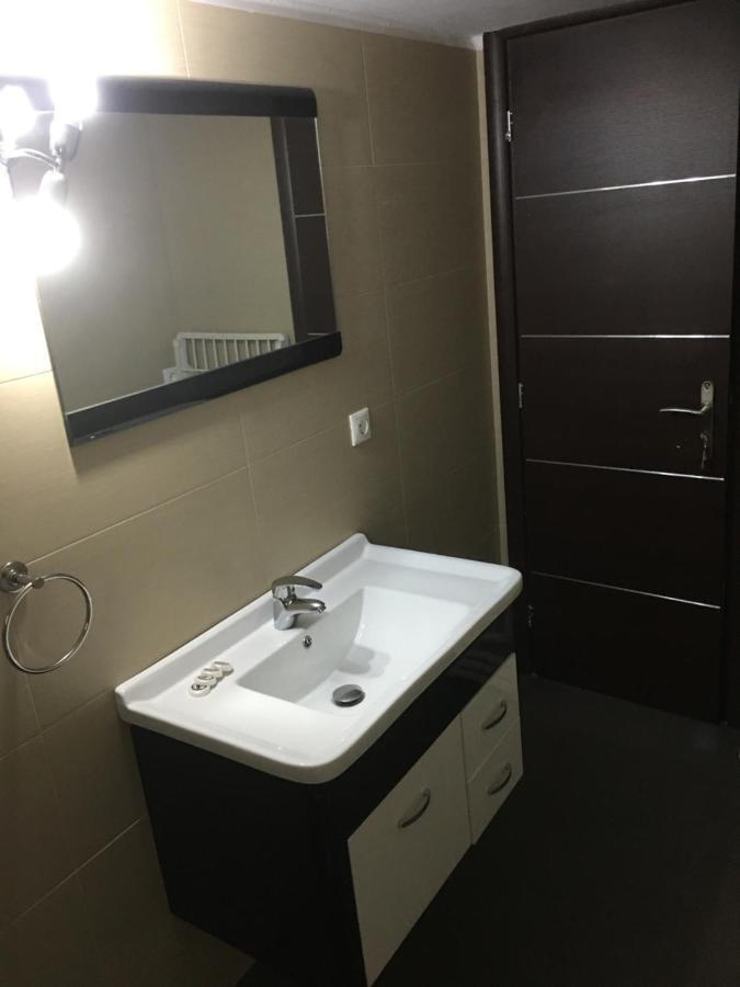 Boussetil Apartment Tinos Bagian luar foto
